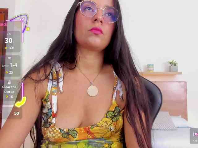 lucy-blue28 webcam