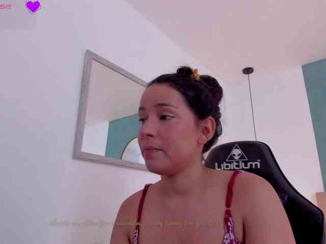 lucy-blue28 webcam