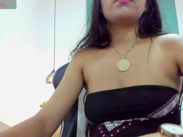 lucy-blue28 webcam