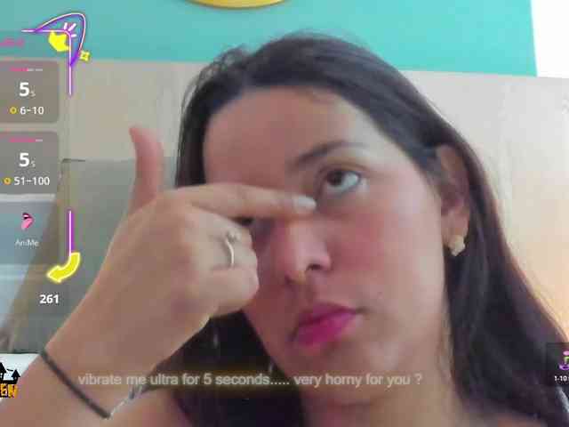 lucy-blue28 webcam