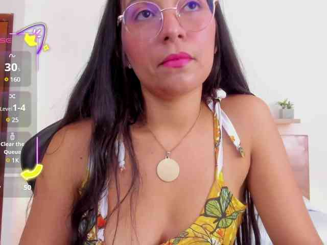 lucy-blue28 webcam