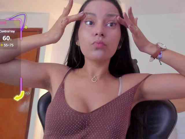 lucy-blue28 webcam