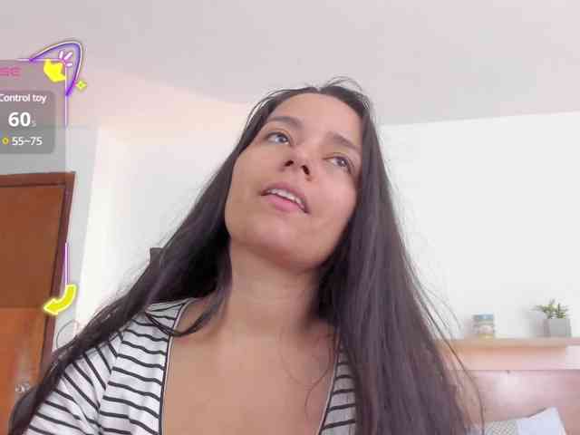lucy-blue28 webcam