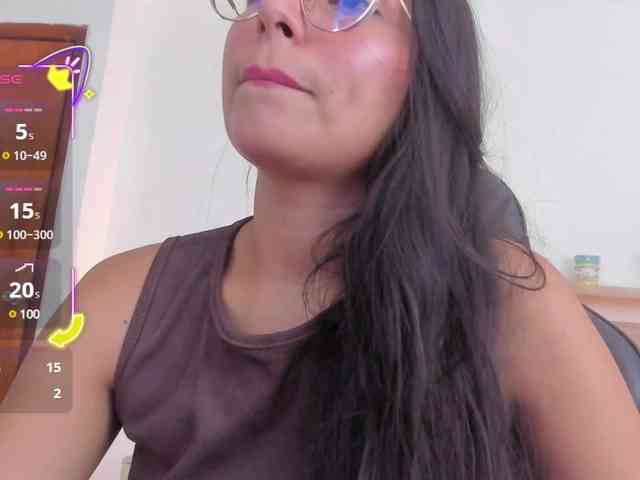 lucy-blue28 webcam