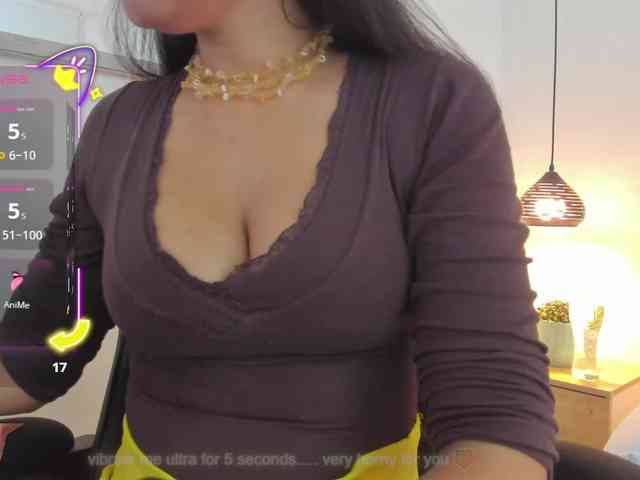 lucy-blue28 webcam