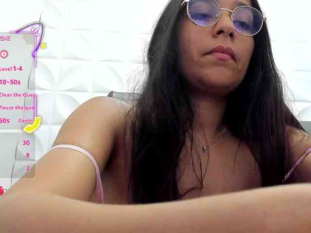 lucy-blue28 webcam