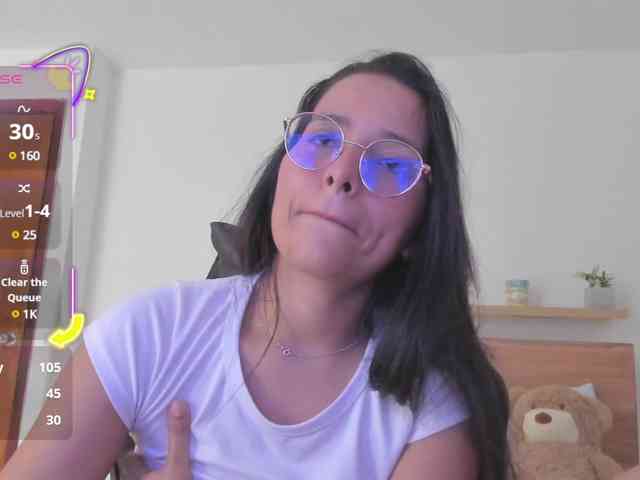 lucy-blue28 webcam