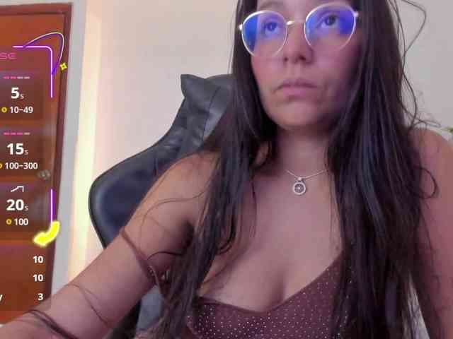lucy-blue28 webcam