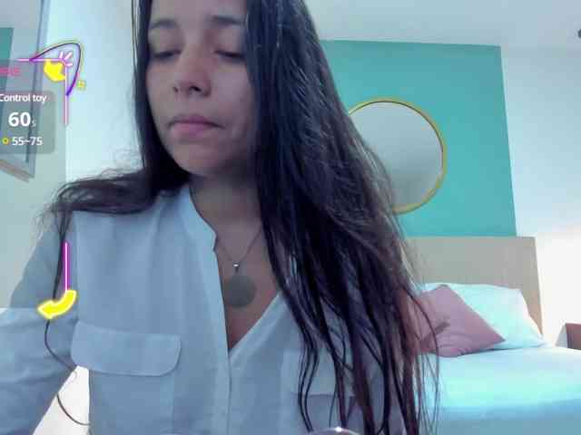 lucy-blue28 webcam