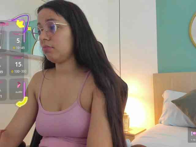 lucy-blue28 webcam