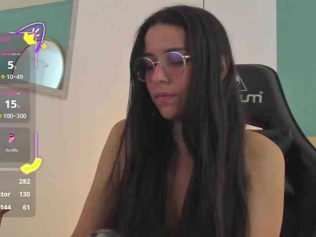lucy-blue28 webcam