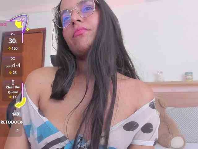 lucy-blue28 webcam