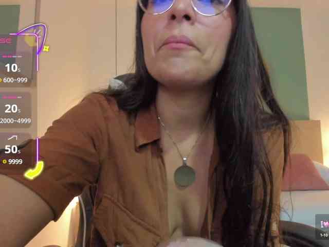 lucy-blue28 webcam