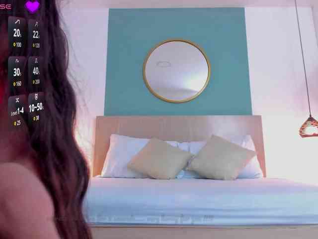 lucy-blue28 webcam