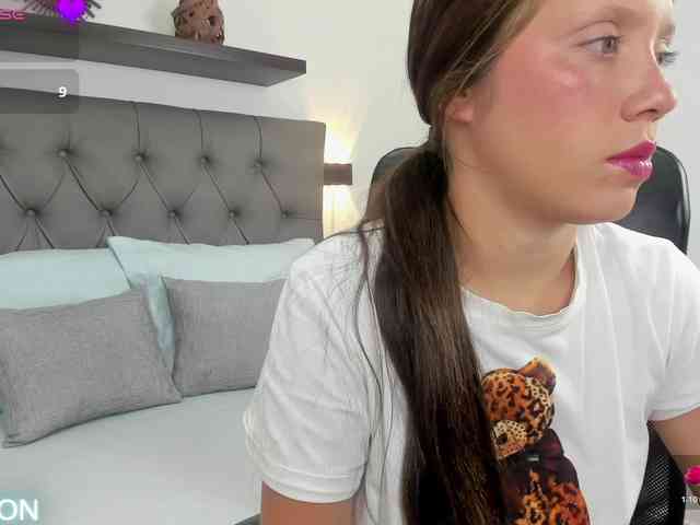 Nataly28 webcam