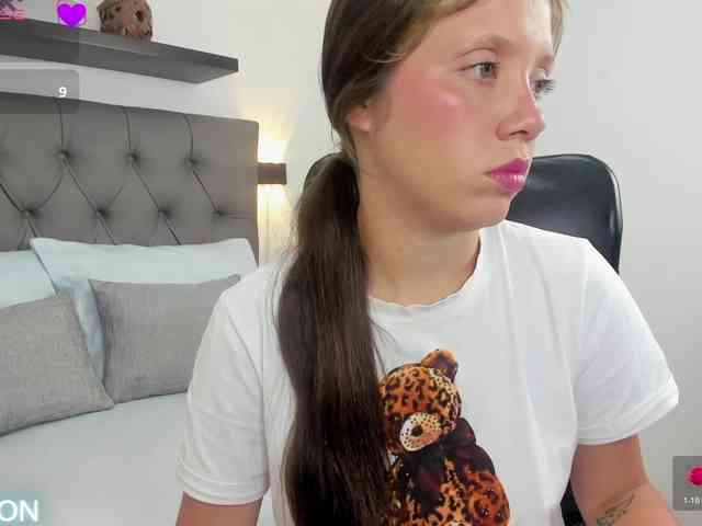 Nataly28 webcam
