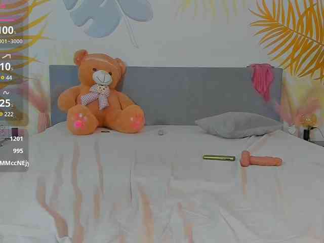 PinkyisHere webcam