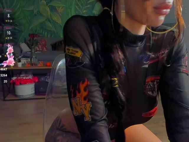PinkyisHere webcam