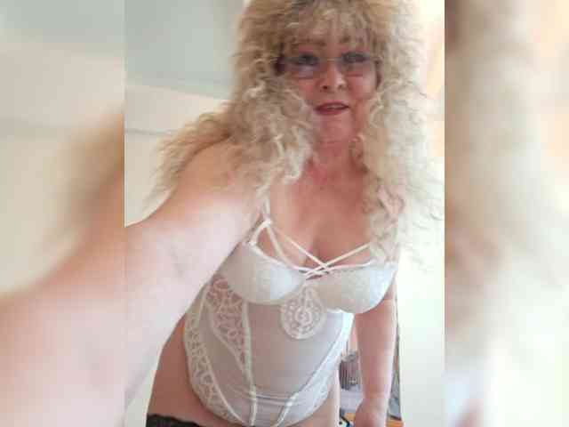 Rusanna123 webcam