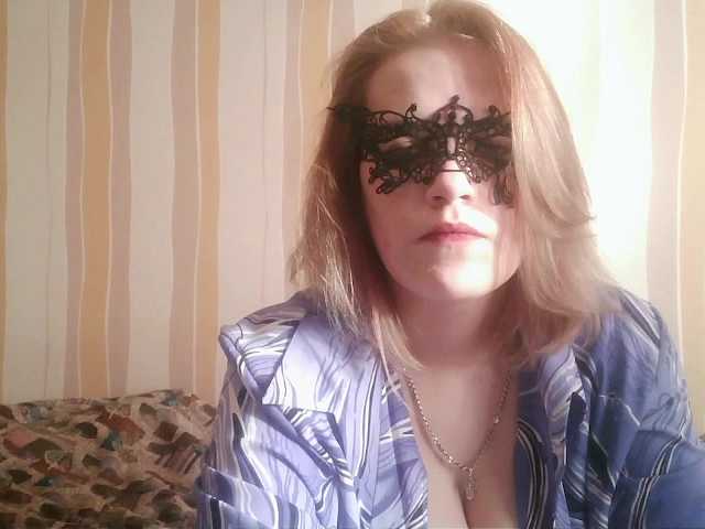 Sarah-Jane's BongaCams show and profile