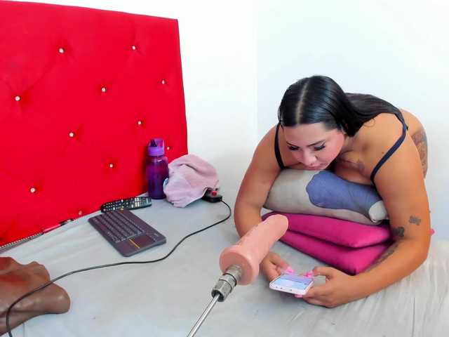 daniikbig's BongaCams show and profile