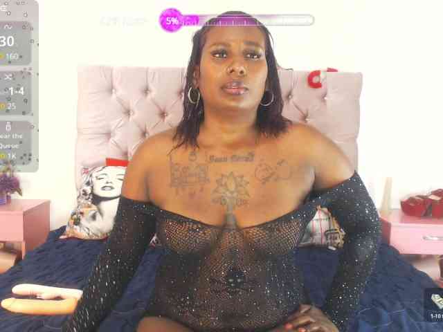 NaomyMoore webcam