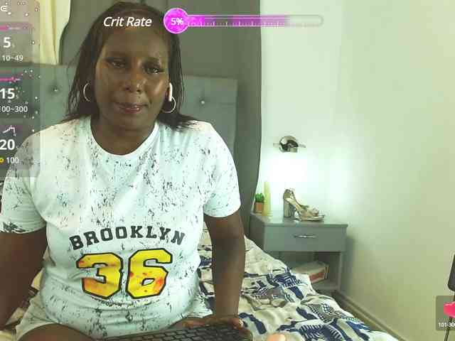 NaomyMoore webcam