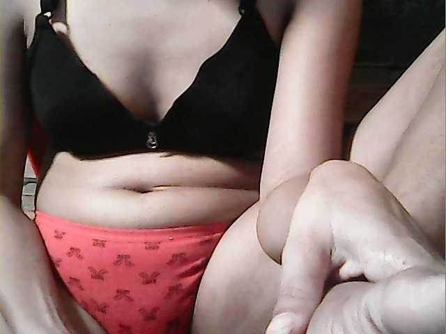 flowerhairypinay's BongaCams show and profile