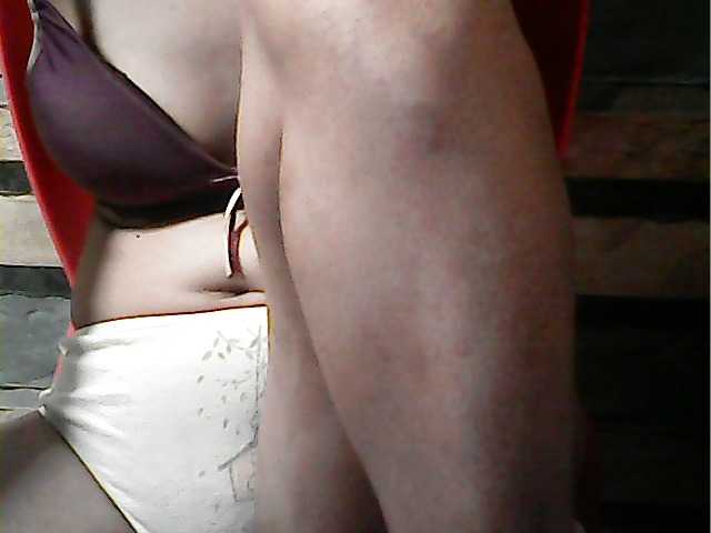 flowerhairypinay's BongaCams show and profile