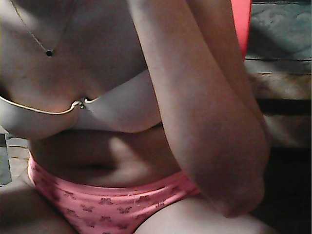 flowerhairypinay's BongaCams show and profile