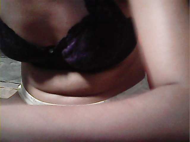 flowerhairypinay's BongaCams show and profile