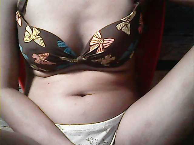 flowerhairypinay's BongaCams show and profile