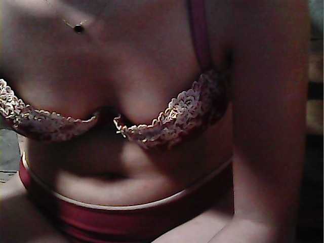 flowerhairypinay's BongaCams show and profile