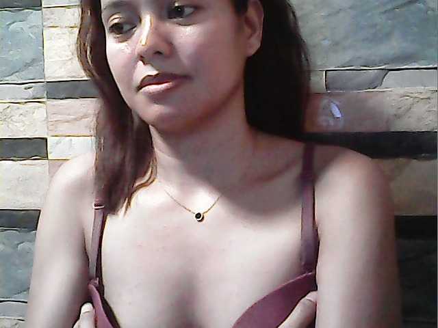 flowerhairypinay's BongaCams show and profile