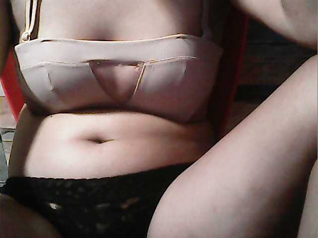 flowerhairypinay's BongaCams show and profile