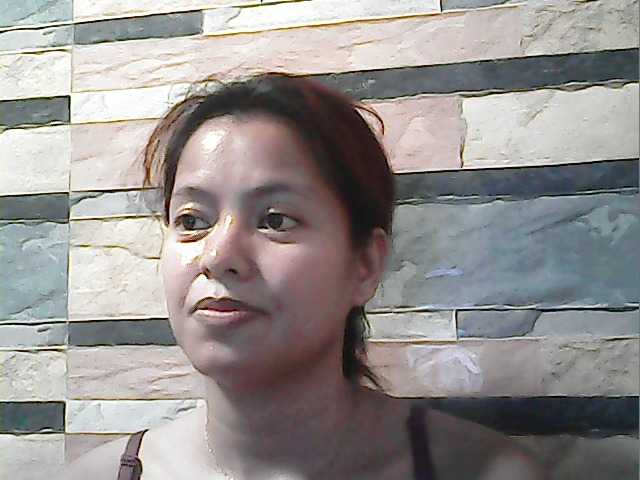 flowerhairypinay's BongaCams show and profile