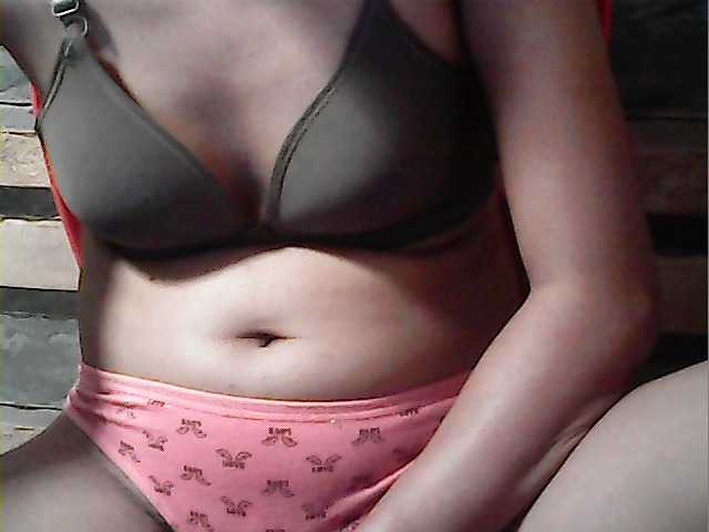 flowerhairypinay's BongaCams show and profile