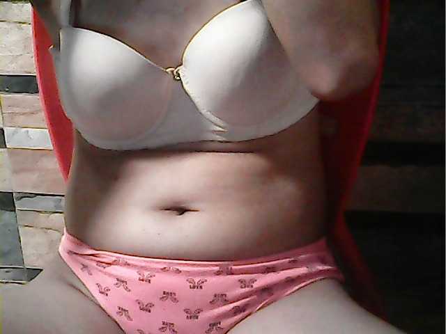 flowerhairypinay's BongaCams show and profile