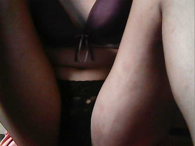 flowerhairypinay's BongaCams show and profile