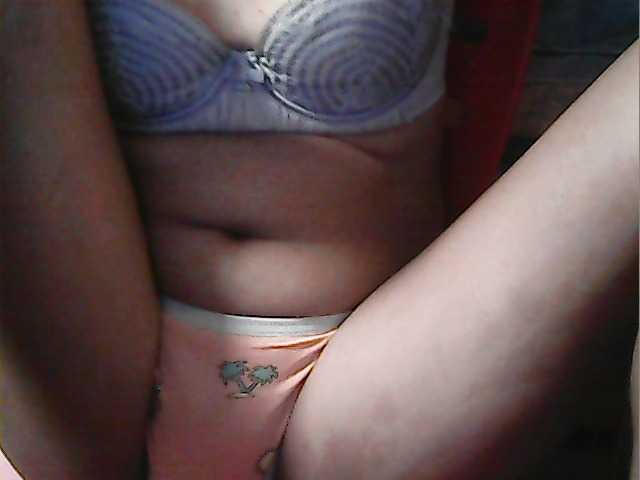 flowerhairypinay's BongaCams show and profile