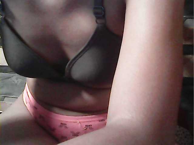 flowerhairypinay's BongaCams show and profile