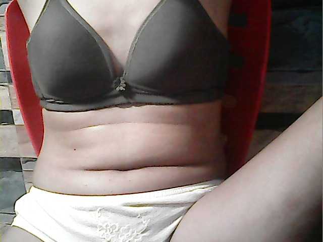 flowerhairypinay's BongaCams show and profile