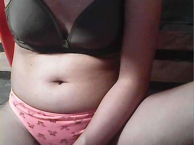 flowerhairypinay's BongaCams show and profile