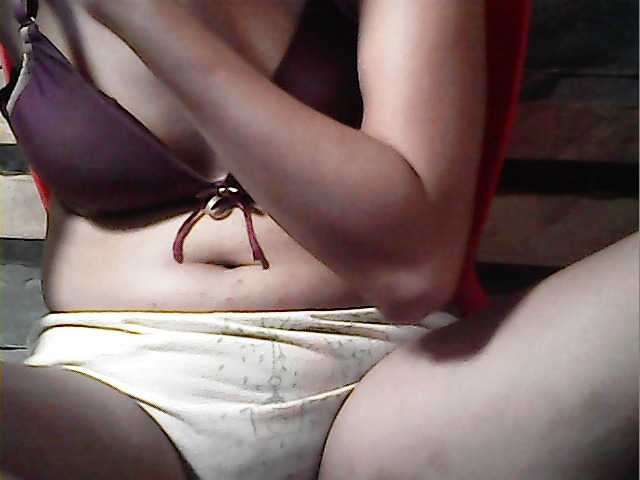 flowerhairypinay's BongaCams show and profile