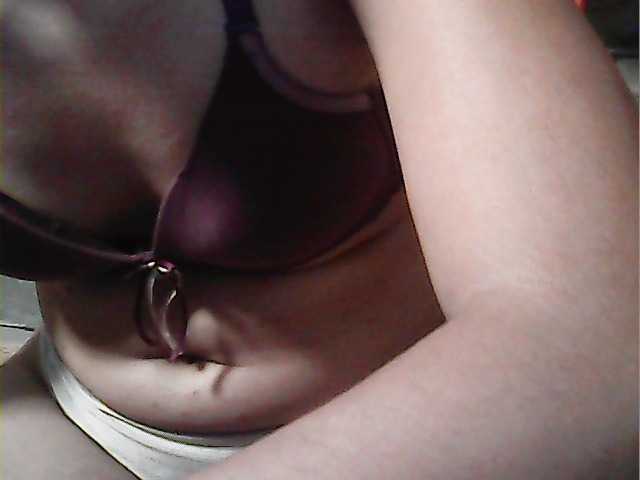 flowerhairypinay's BongaCams show and profile