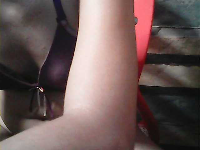 flowerhairypinay's BongaCams show and profile