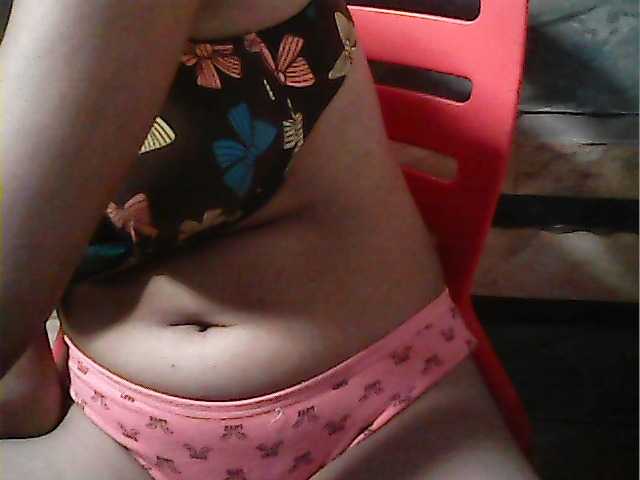 flowerhairypinay's BongaCams show and profile