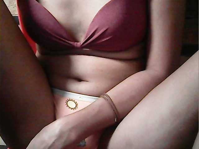 flowerhairypinay's BongaCams show and profile