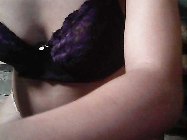 flowerhairypinay's BongaCams show and profile