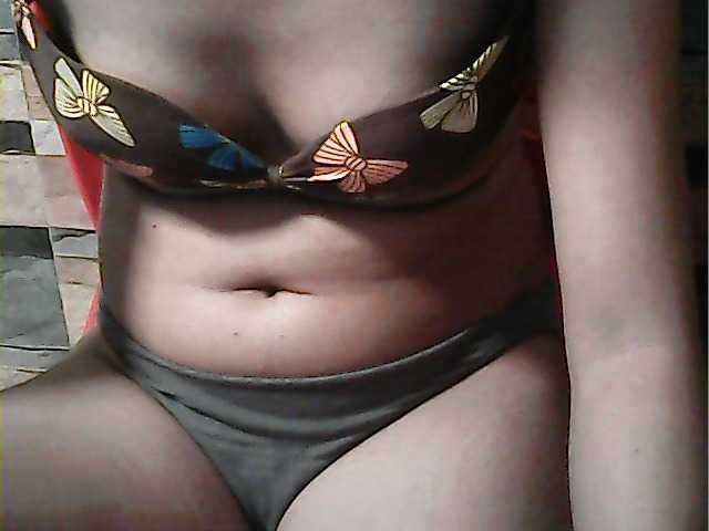 flowerhairypinay's BongaCams show and profile